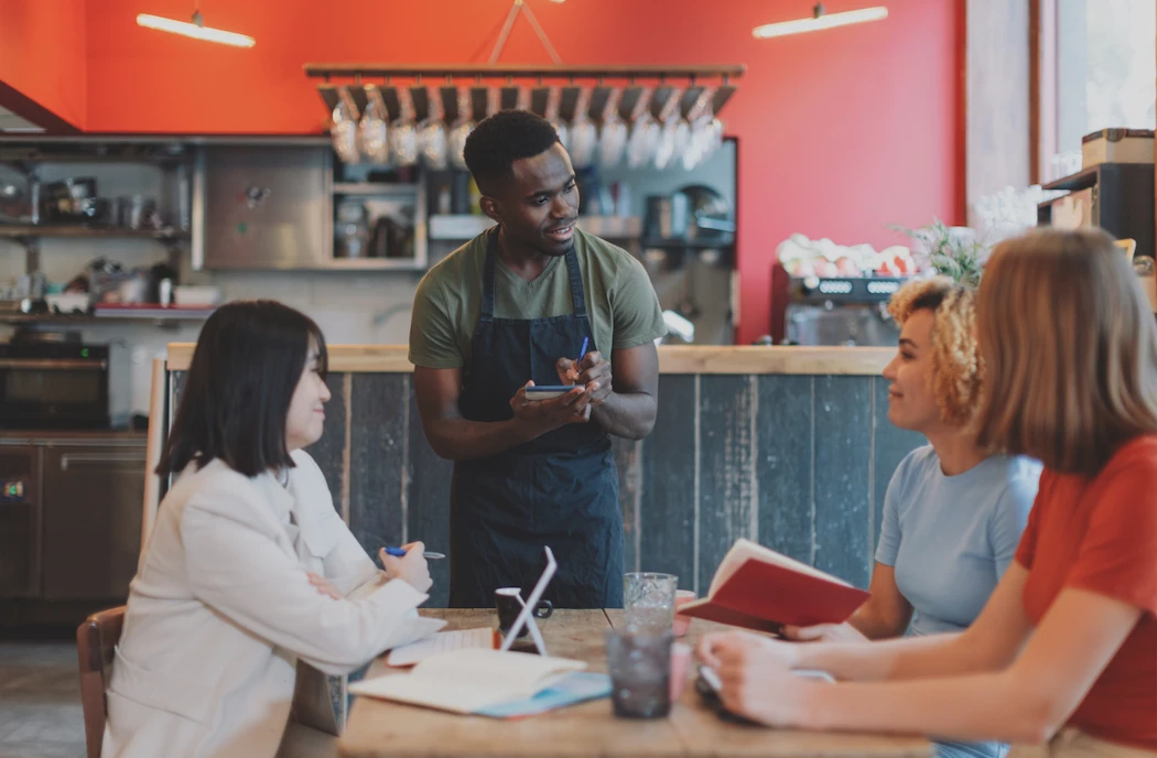 Cómo mejorar la experiencia del cliente en los restaurantes