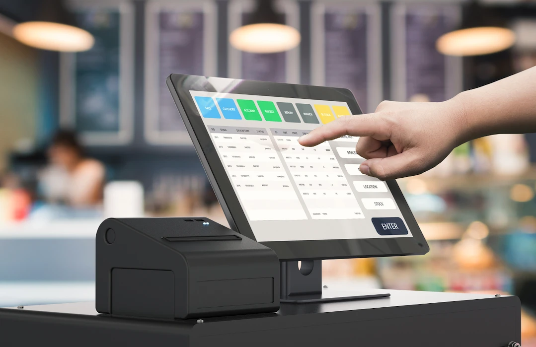 Mejora la experiencia de tu restaurante con funciones esenciales de POS